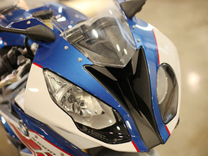 宝马摩托车S1000RR实拍图片