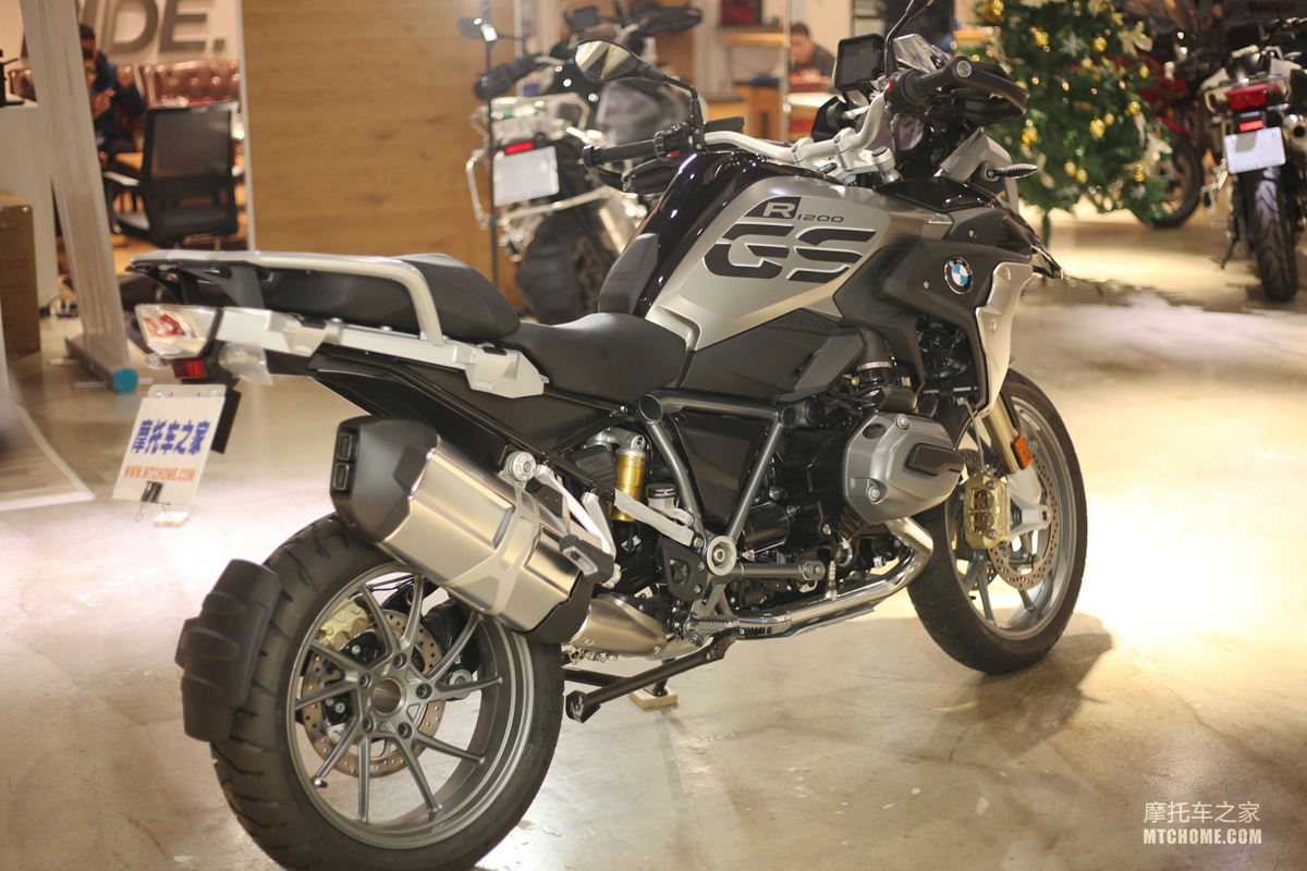 【实拍】宝马摩托车r1200gs到店实拍图片